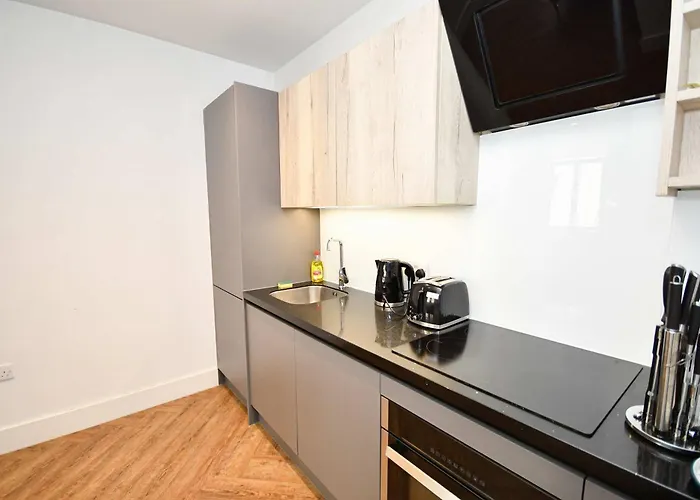 Sleek 2Bed Flat In Central Manchester W Security