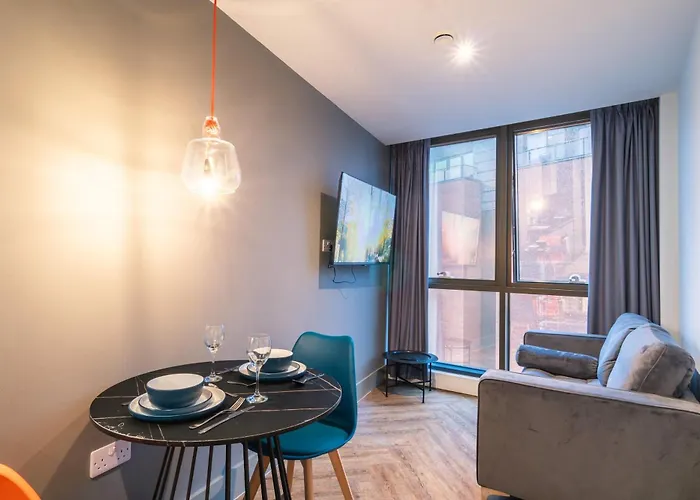 Sleek 2Bed Flat In Central Manchester W Security