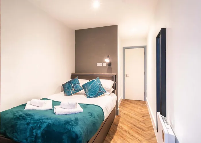 Sleek 2Bed Flat In Central Manchester W Security